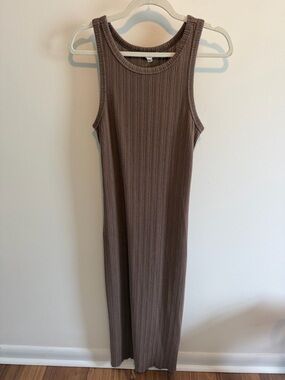 Splendid Sleeveless Ribbed Midi Dress in Taupe